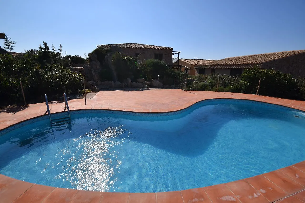 Villa La Dimora Del Falco Trinita d'Agultu e Vignola